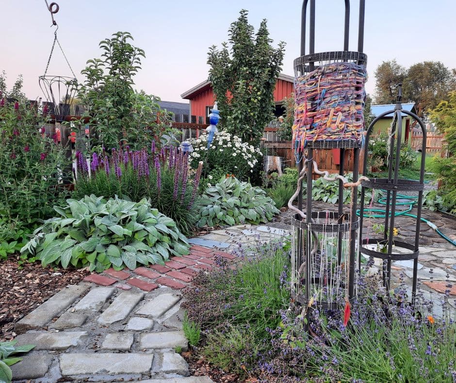 Natural sensory-rich outdoor learning environment for children
